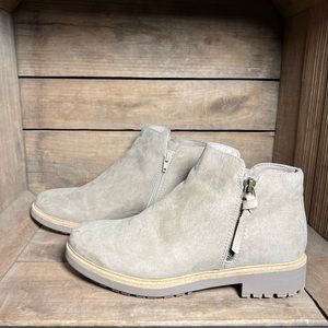 Esprit Women’s Saige Ankle Boots Almond Suede Side Zip Women’s Size 8.5